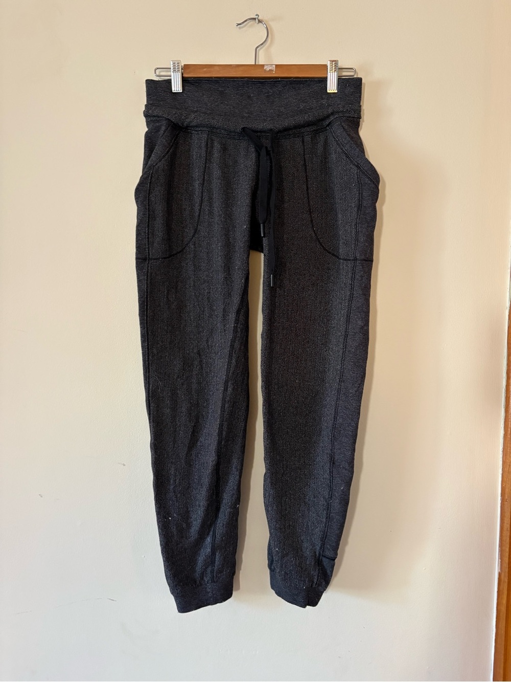 Lululemon Cozy Charcoal Jogger Pants small